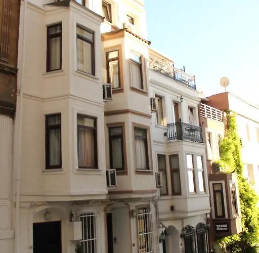 מלון דירות Taksim Square Hot 3*