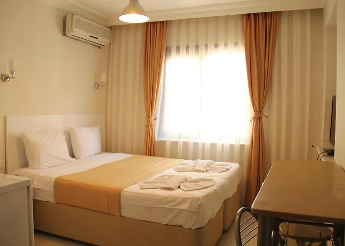 Taksim Square Hot 3* איסטמבול